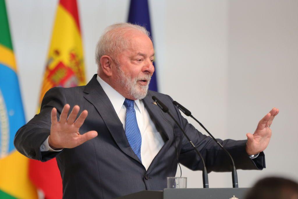 'Time to put an end to insanity of war,' Brazil's Lula told Putin, calls for restraint following Operation Spiderweb
