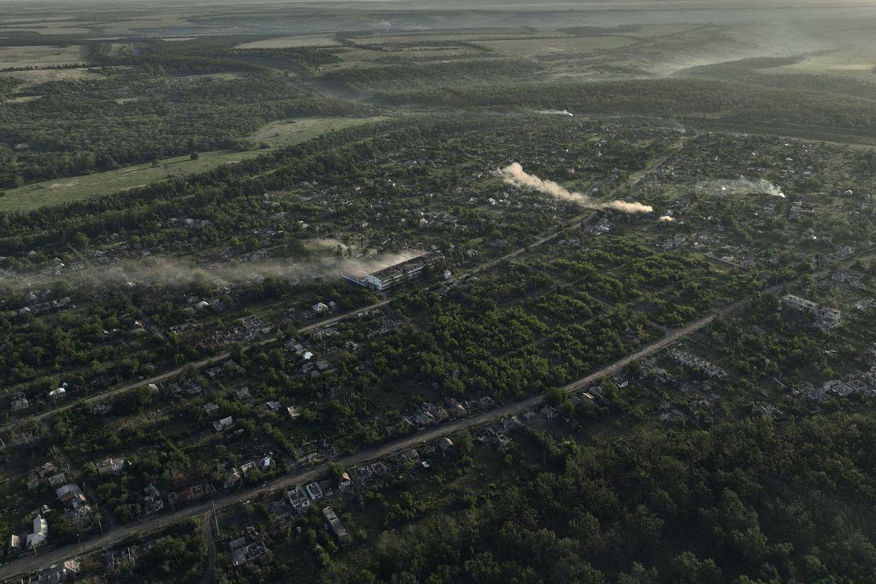Russia massing troops for new assaults in Chasiv Yar, military warns