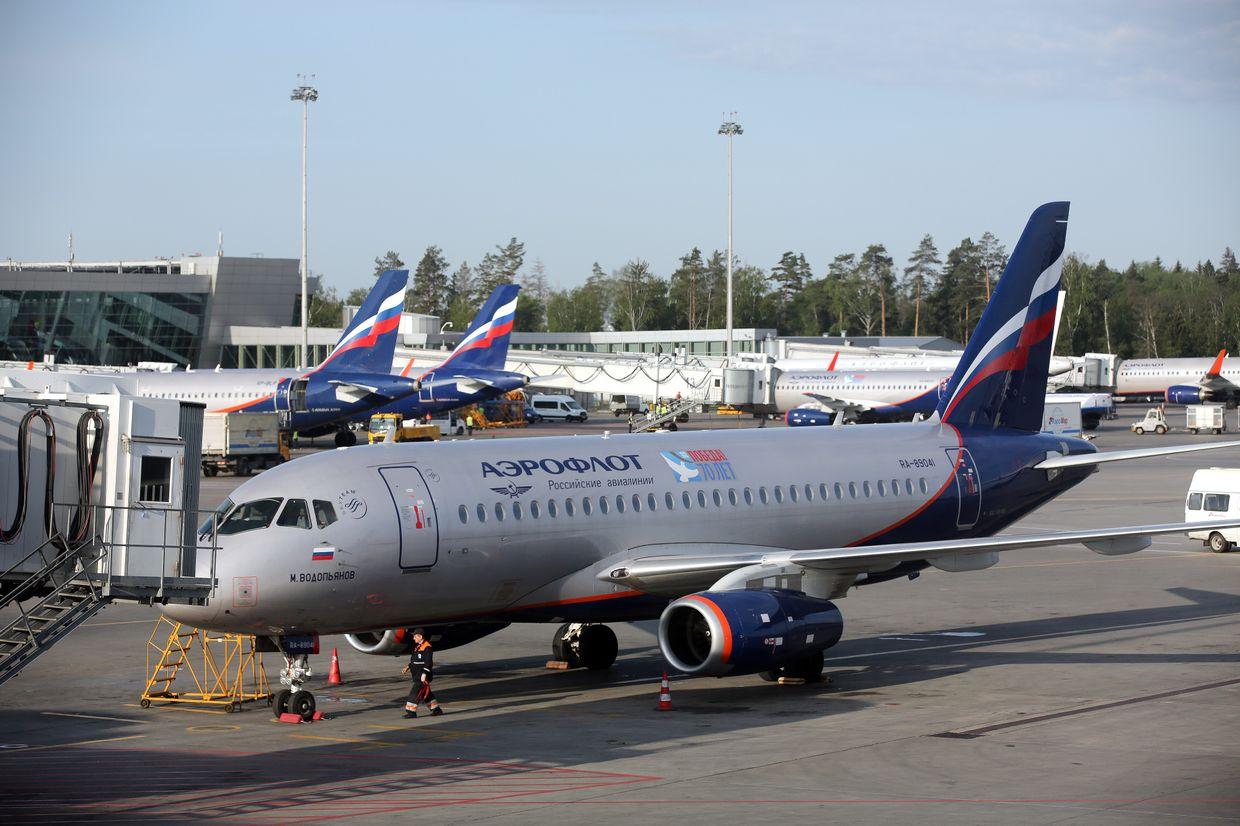 Drone threat reportedly causes mass flight delays in Russia's Moscow, St. Petersburg airports