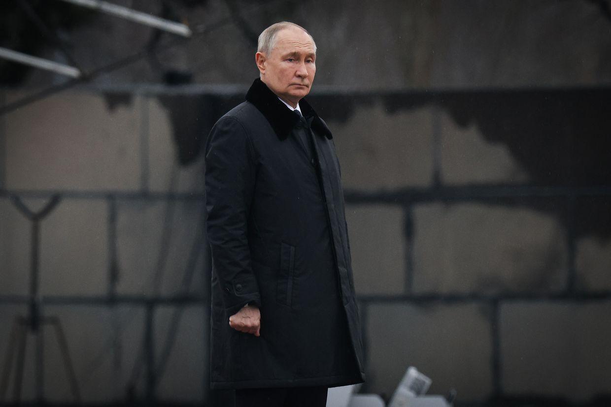 Putin claims Russia preparing 'security buffer zone' along Ukrainian border