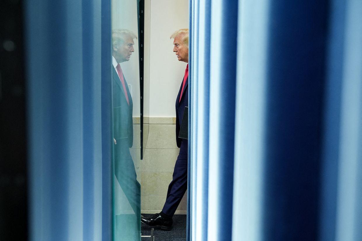 Trump unlikely to attend Russia-Ukraine peace talks in Istanbul, Bloomberg reports