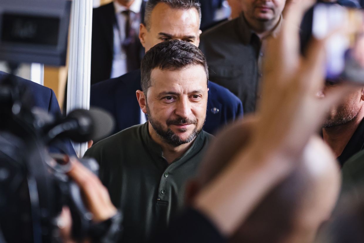 69% of Ukrainians have trust in President Zelensky, poll finds