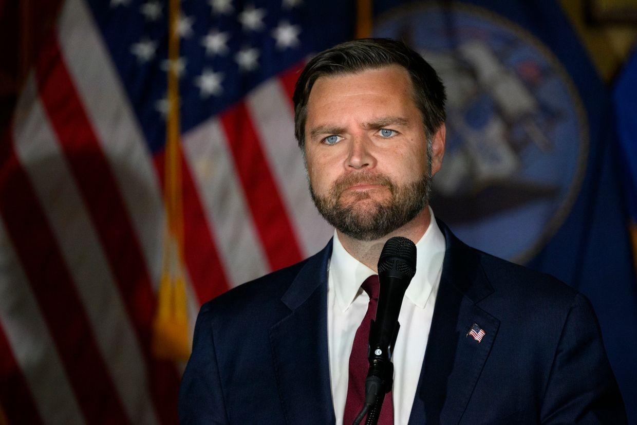 US to bring Ukraine, Russia together over the next 100 days, Vance says