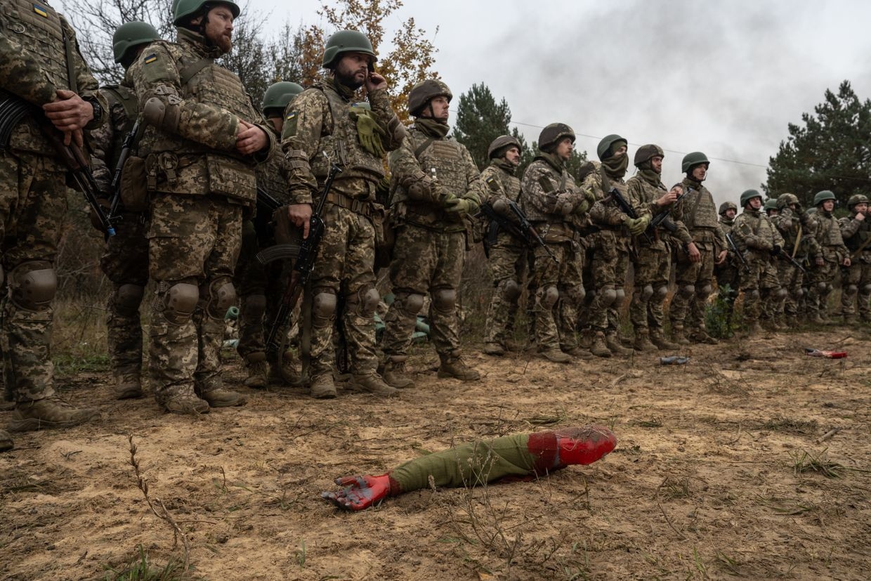 Ukrainian soldiers with the 33rd Separate Mechanized Brigade train for a potential gas attack during military exercises in Dnipropetrovsk Oblast, Ukraine, on March 13, 2025.
