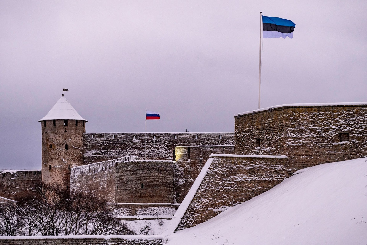 Russia has increased military buildup near NATO border, investigation reveals