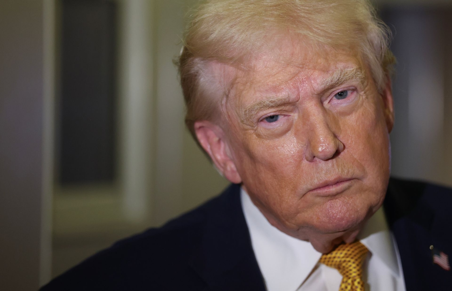 U.S. President Donald Trump speaks to the media aboard Air Force One en route to Washington, DC, U.S. on Jan. 4, 2026. U.S. President Donald Trump speaks to the media aboard Air Force One en route to Washington, DC, U.S. on Jan. 4, 2026.