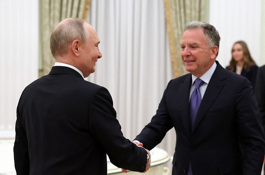 Russia's President Vladimir Putin and U.S. Special Envoy Steve Witkoff shake hands during a meeting at the Kremlin in Moscow on Jan. 22, 2026. ( Alexander Kazakov / POOL / AFP via Getty Images)