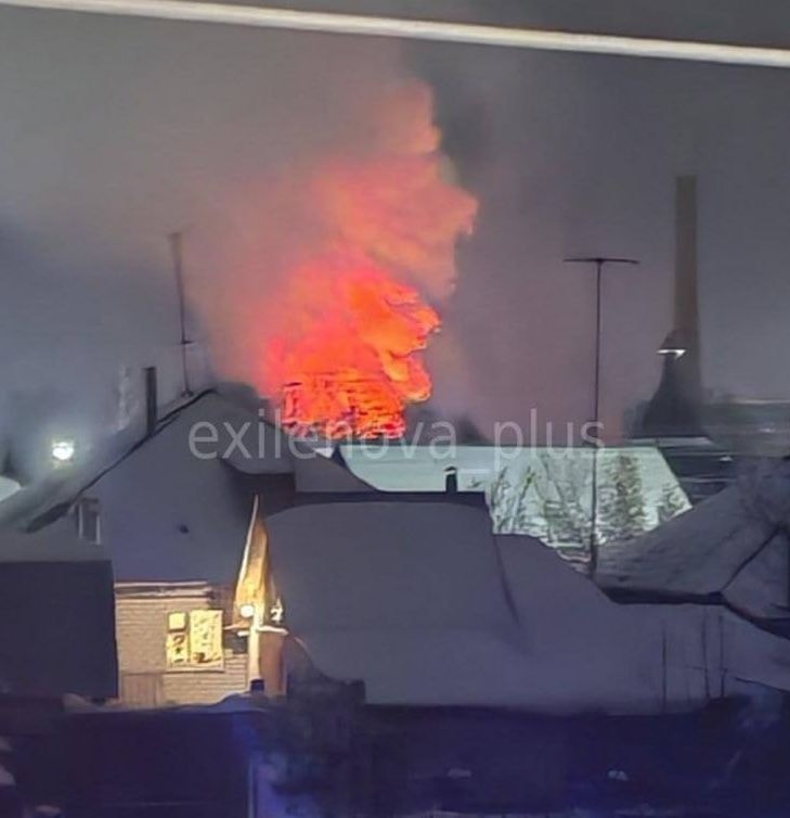 Flame and smoke billows from Russia's Energia defense factory in Yelets, Lipetsk Oblast, during a reported drone attack on Jan. 4, 2026. (Exilenova-Plus / Telegram)