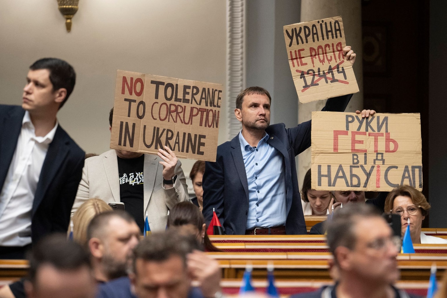 End of Ukraine's 'untouchables'? Zelensky faces final choice for Ukraine's anti-corruption future