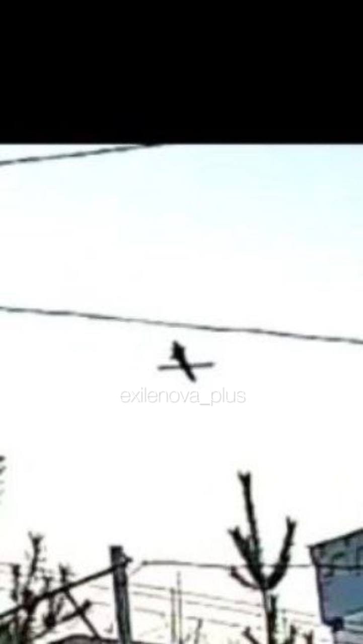 A Ukrainian FP-5 Flamingo missile purportedly flies towards the JSC Promsintez explosives production plant in Russia's Samara Oblast on the morning of March 28, 2026 ahead of a reported strike on the plant. (Exilenova_plus/Telegram)