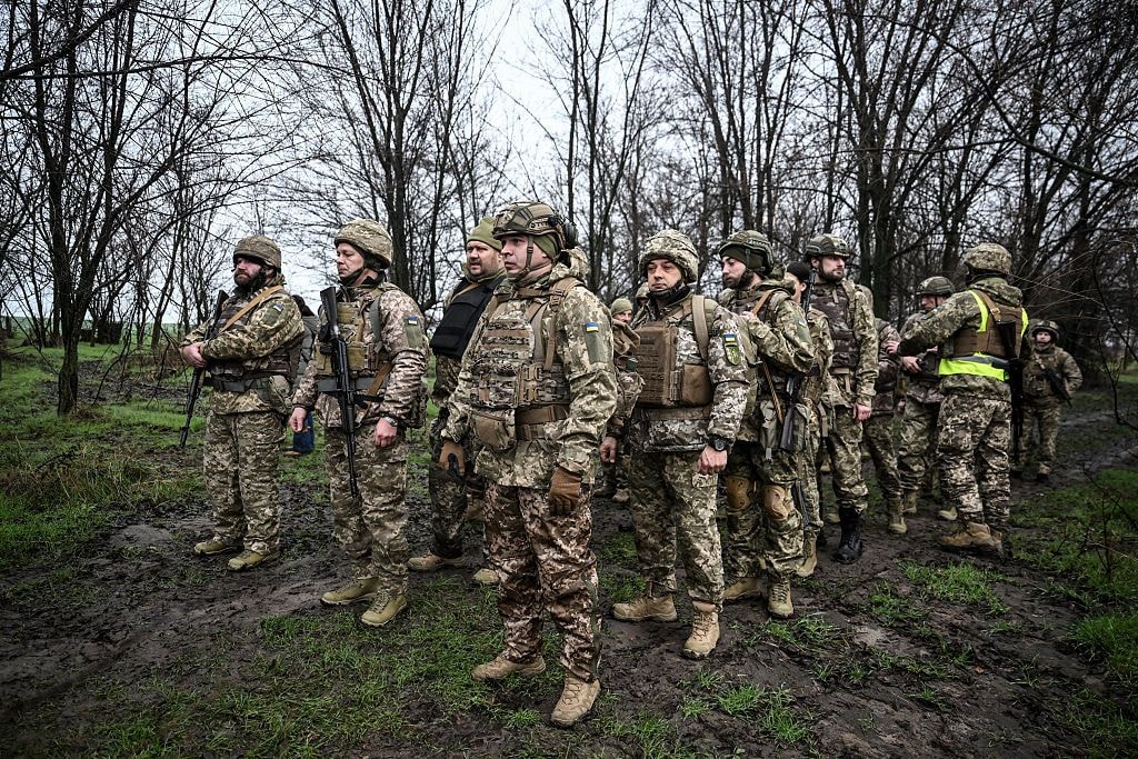 Pay raises, fixed terms, and more foreigners: Ukraine announces landmark military service reforms