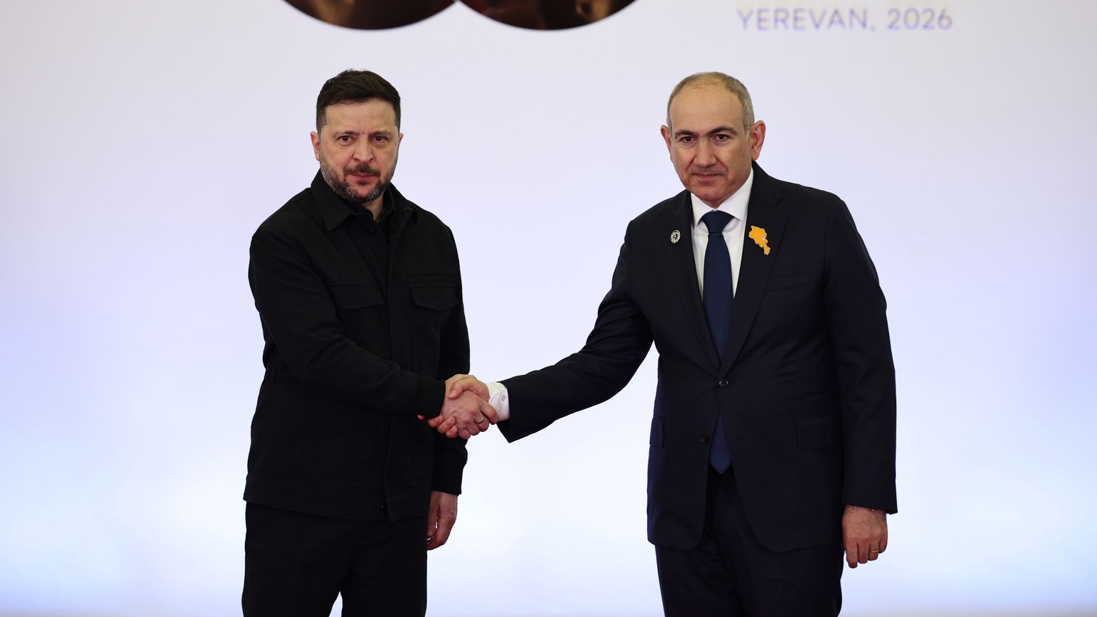 Armenia's Prime Minister Nikol Pashinyan (R) welcomes President Volodymyr Zelensky (L) in Yerevan, Armenia, on May 4, 2026