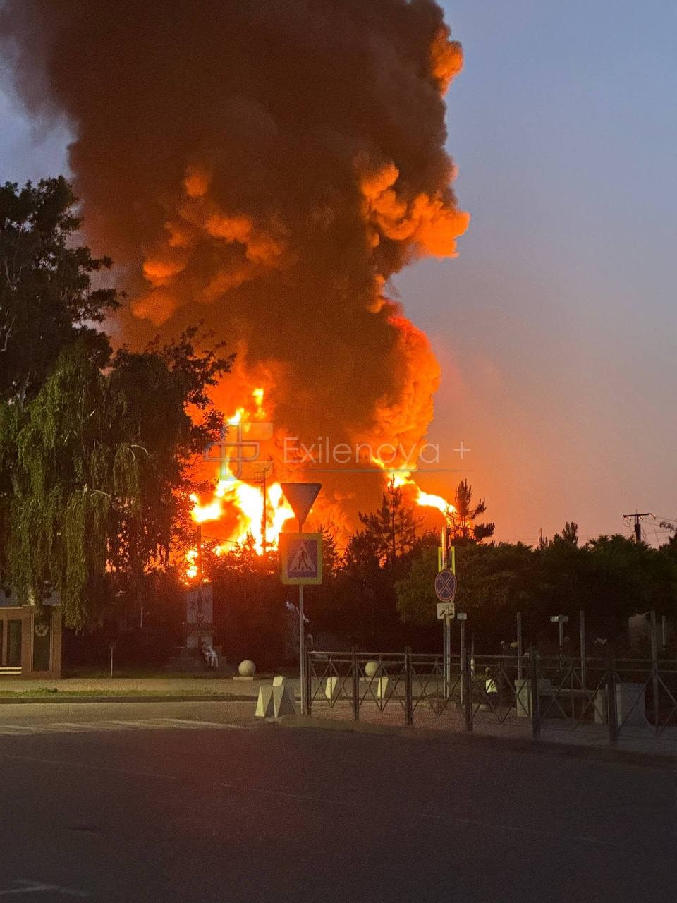 A photo of a purported Ukrainian strike on a Russian oil depot in the city of Ust-Labinsk in Russia's Krasnodar Krai overnight on June 6, 2026. (Exilenova_plus/Telegram)