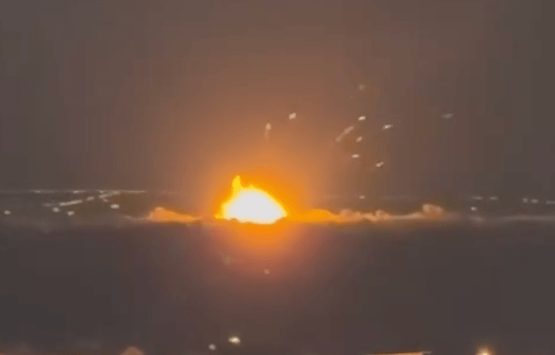 An explosion in the Russian city of Belgorod amid Ukrainian strikes overnight on July 25, 2026. (Exilenova Plus/Telegram)