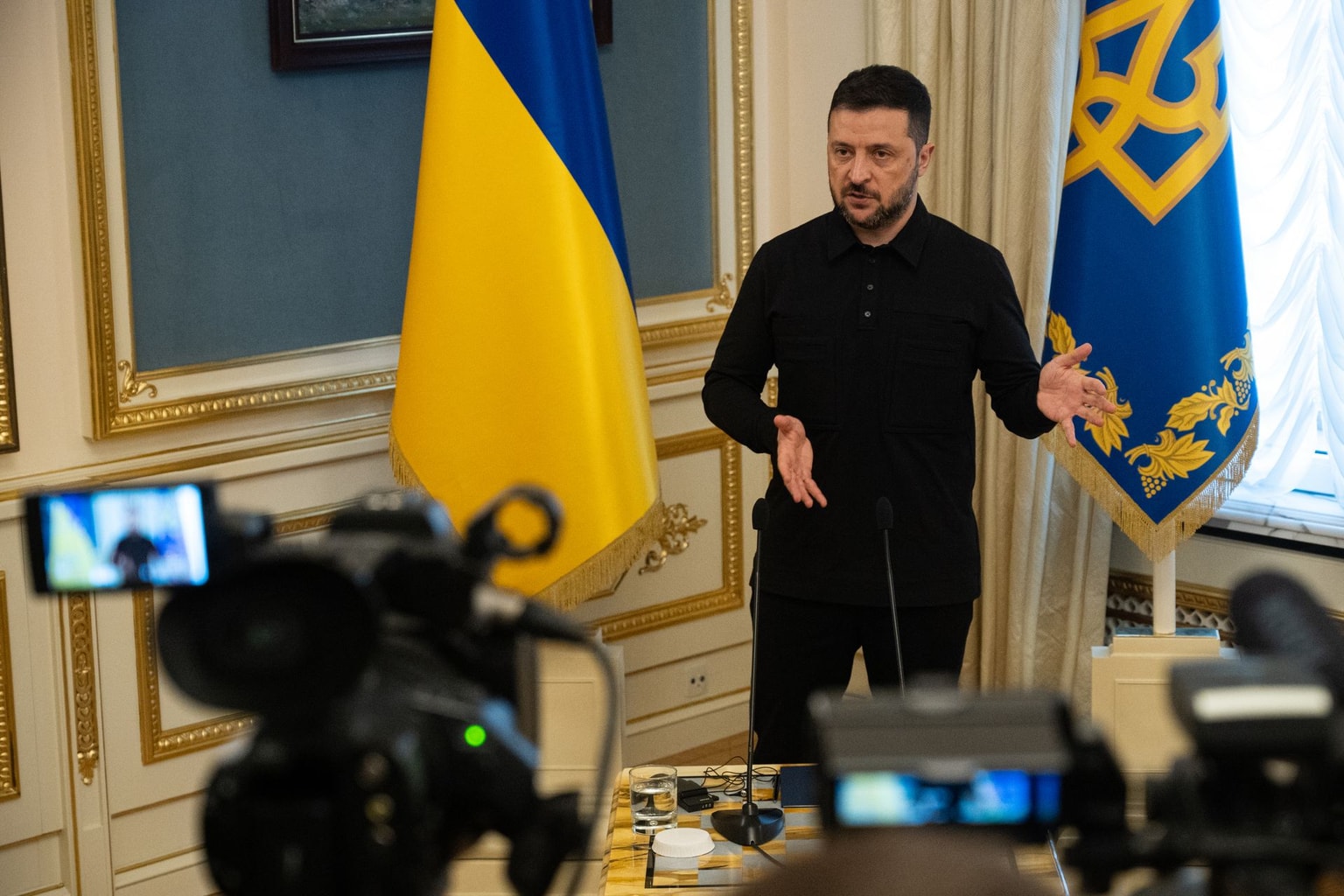 President Volodymyr Zelensky speaks to journalists at the President's Office in Kyiv on Sept. 27, 2025, after returning from the United States where he met U.S. President Donald Trump and addressed the United Nations General Assembly. (Danylo Antoniuk/Anadolu via Getty Images)