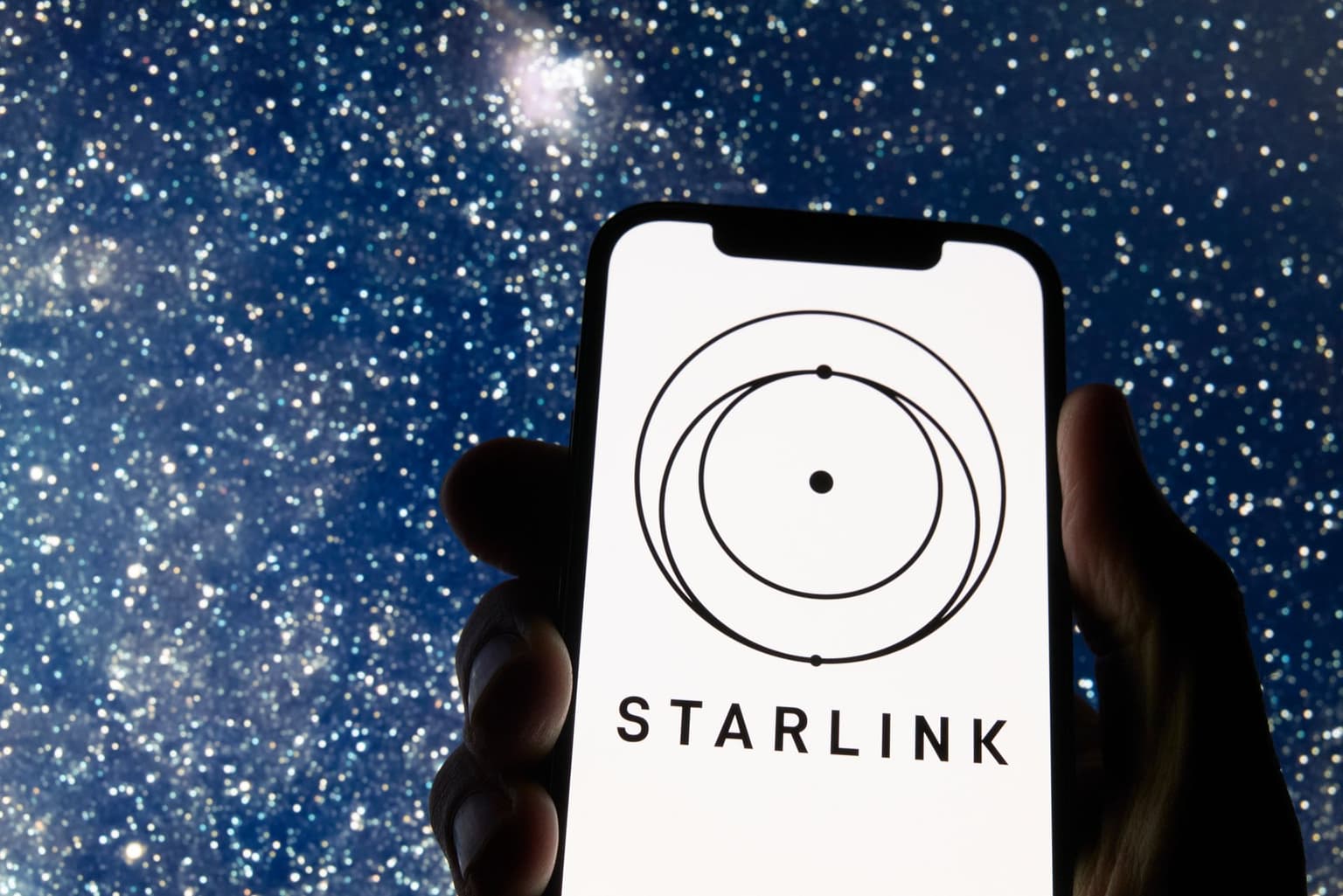 SpaceX backs down after Poland spat, calming fears in Ukraine over Starlink access