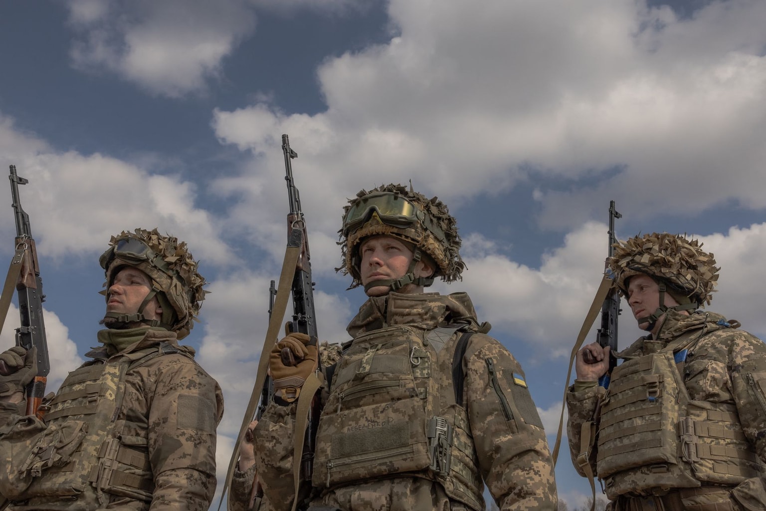 Ukrainian recruits of Air Assault Forces complete a basic military training, in a training center, at an undisclosed location on March 27, 2026, amid the Russian invasion of Ukraine. (Roman Pilipey / AFP via Getty Images)