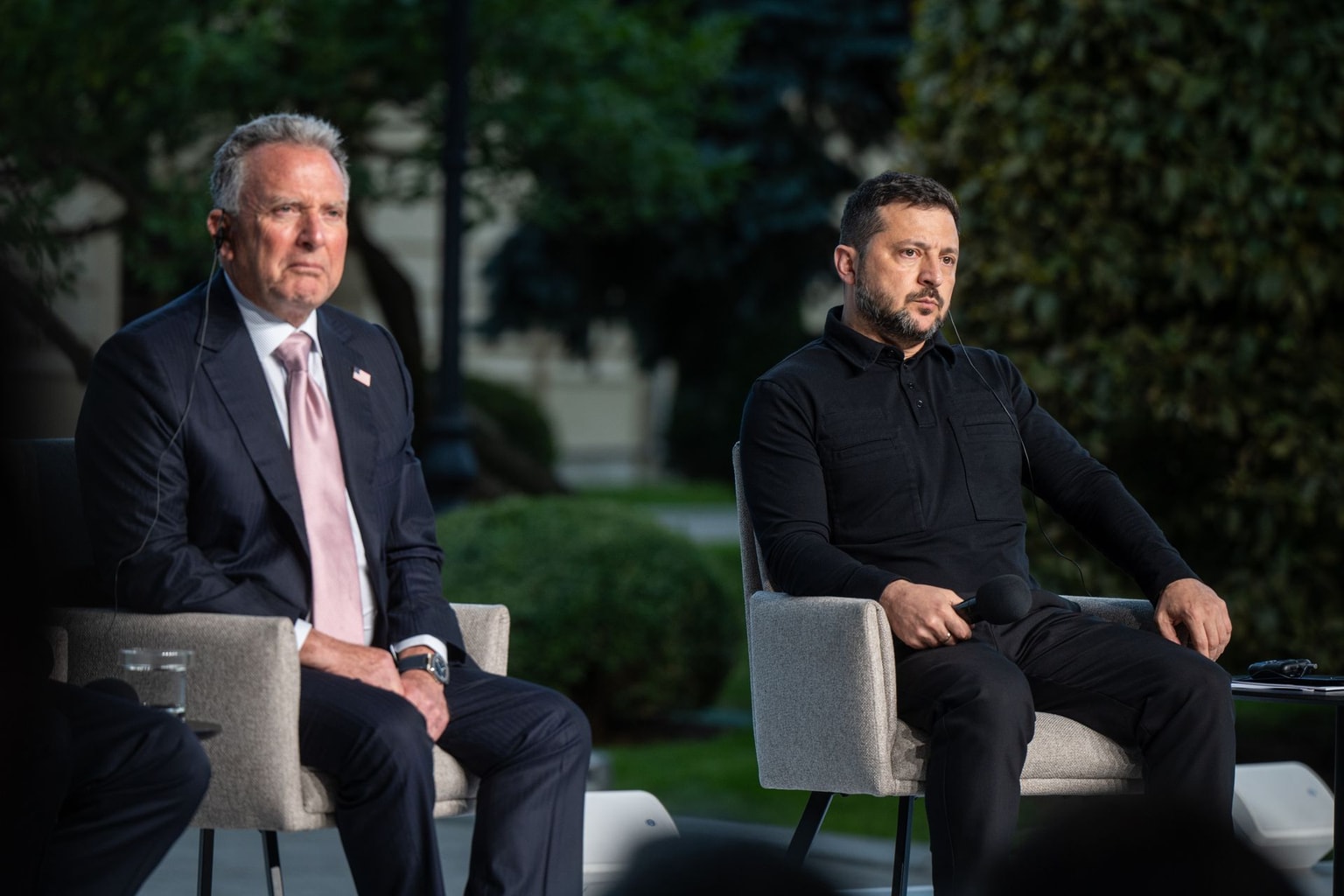 President Volodymyr Zelensky (right) and U.S. President Donald Trump's Special Envoy Steve Witkoff hold a joint news conference outside the Mariinskyi Palace in Kyiv, Ukraine, on Sept. 6, 2026. (Danylo Antoniuk/Ukrinform/NurPhoto via Getty Images)