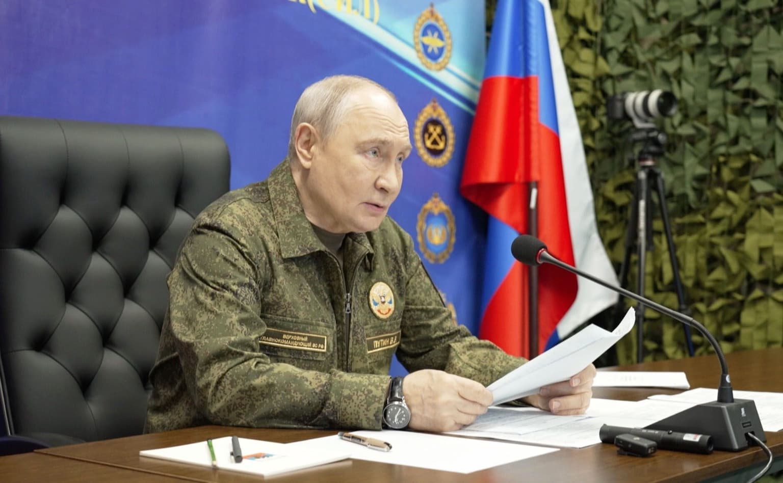 Putin meets with military commanders at a command center in Russia on Oct. 15, 2026.