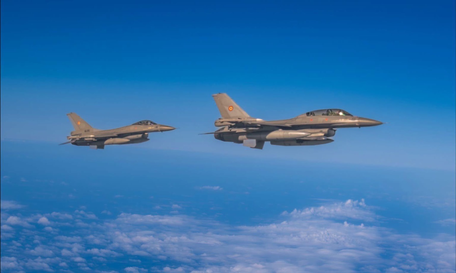 Romanian F-16 fighter jets flying. (Romanian Ministry of National Defense / X)